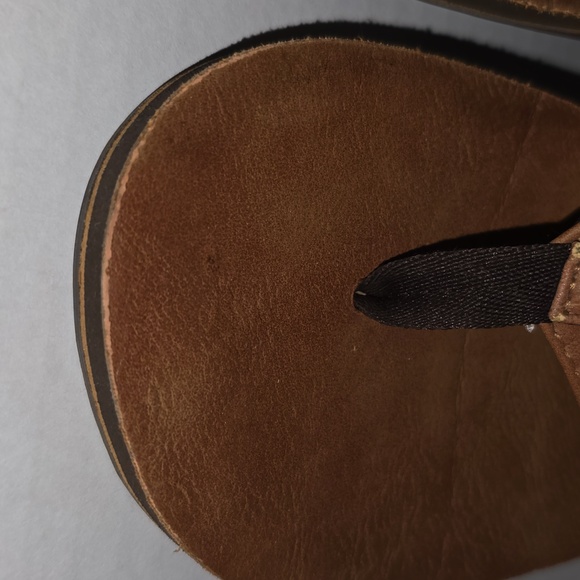 Reef boys leather flip flops Size 4/5 - Picture 13 of 14